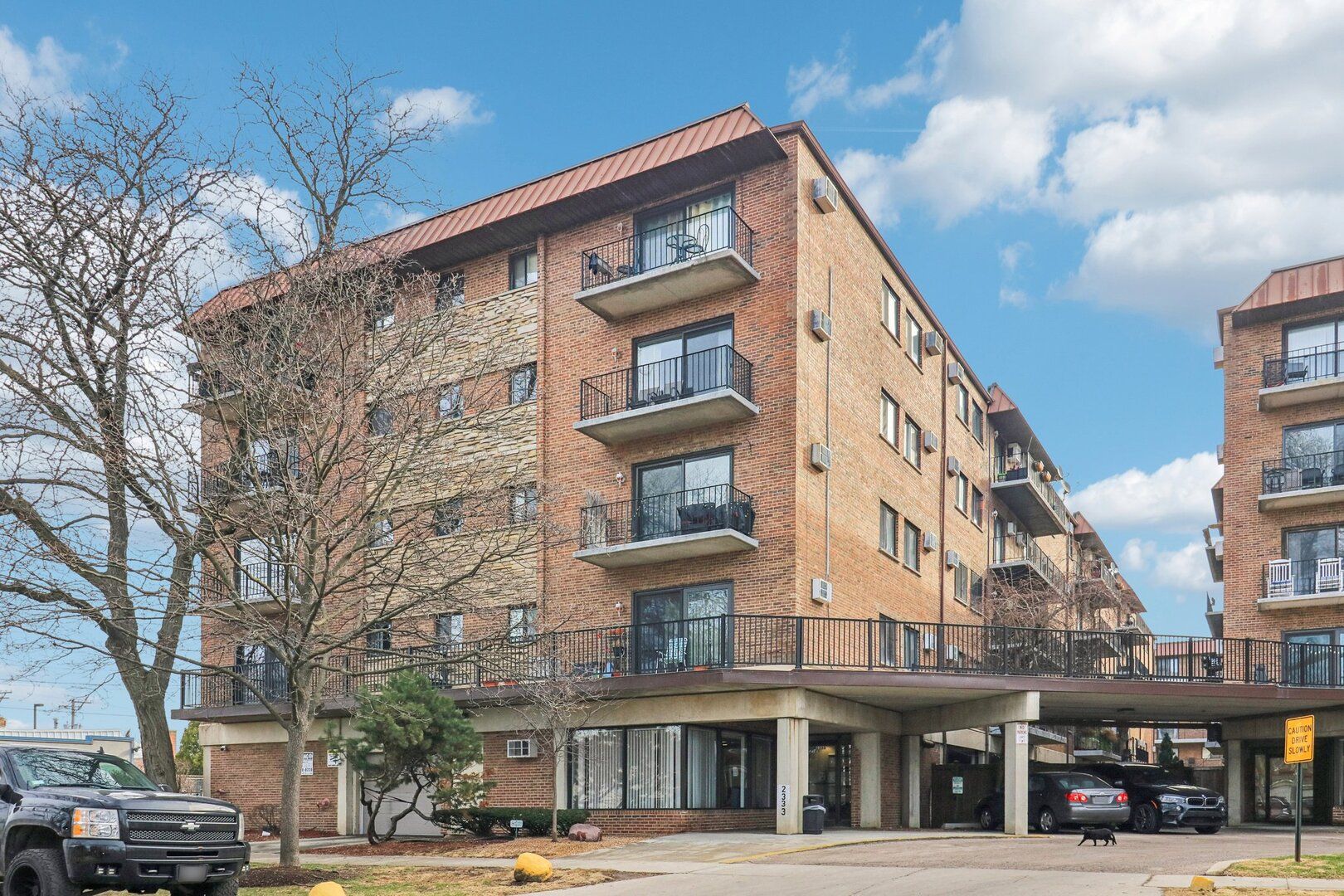 2333 N Neva Avenue #101C — Chicago, IL 60707