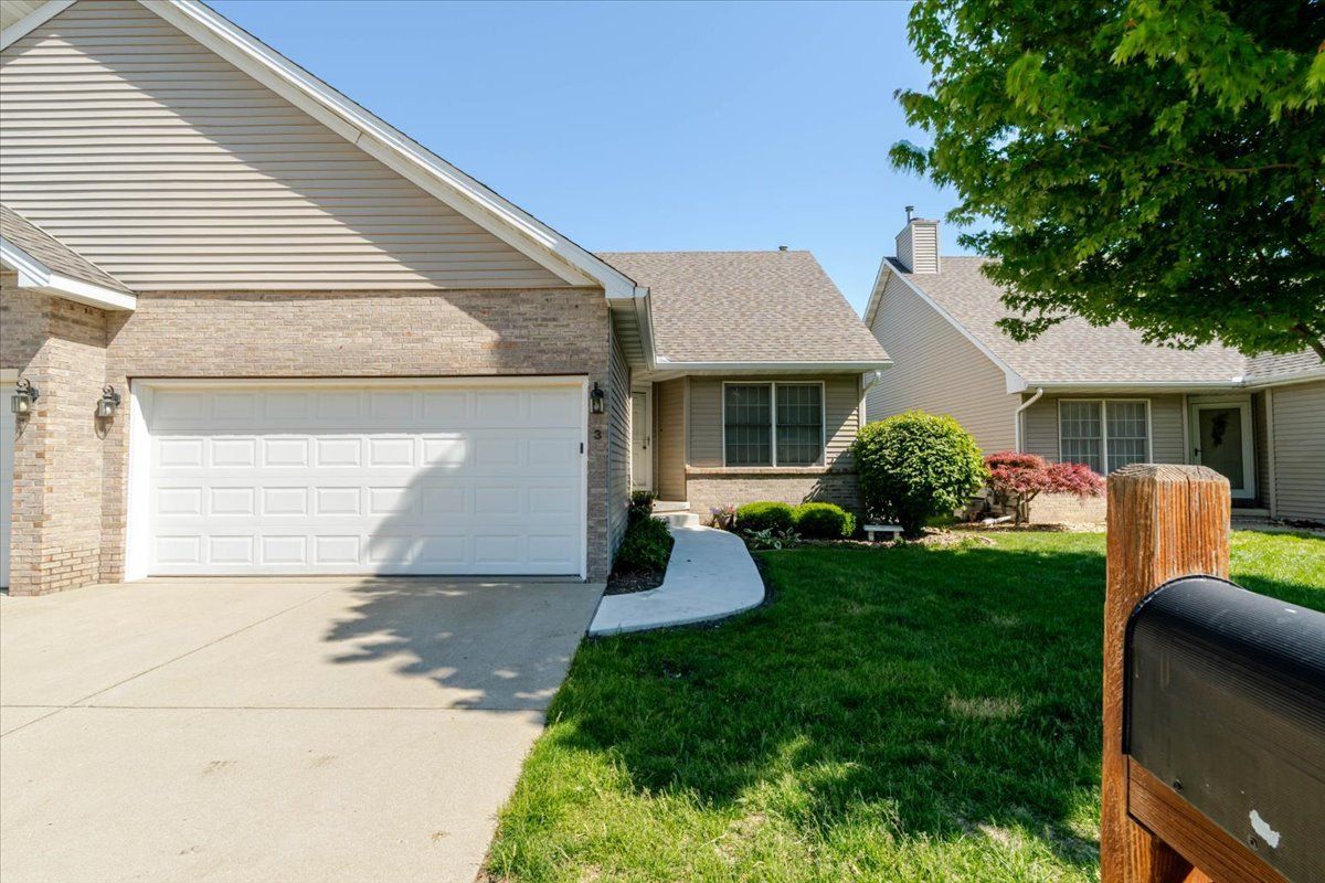 107 Blair Drive, Normal, IL 61761