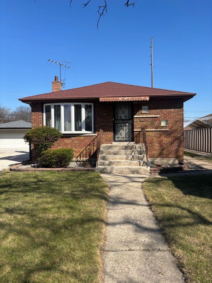 7104 51st Place, Chicago, IL 60638