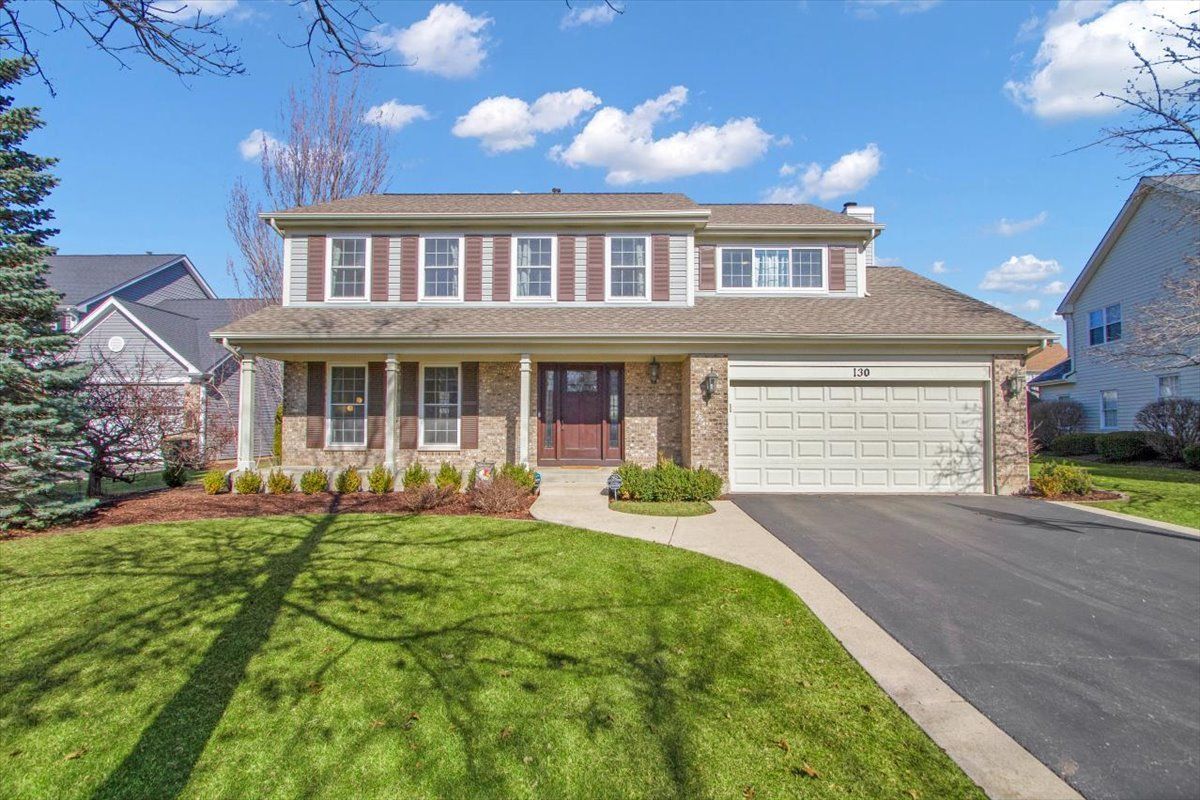 130 Whitehall Court — Grayslake, IL 60030