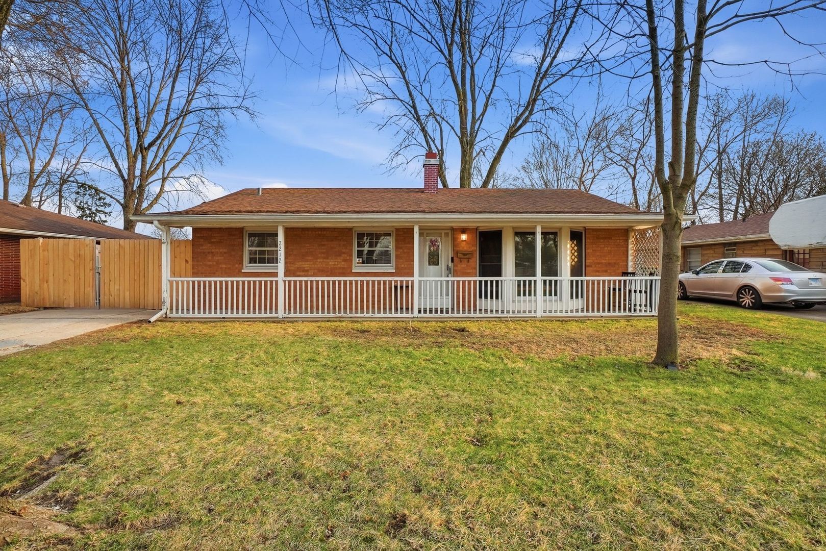2212 W Capri Avenue — Joliet, IL 60436
