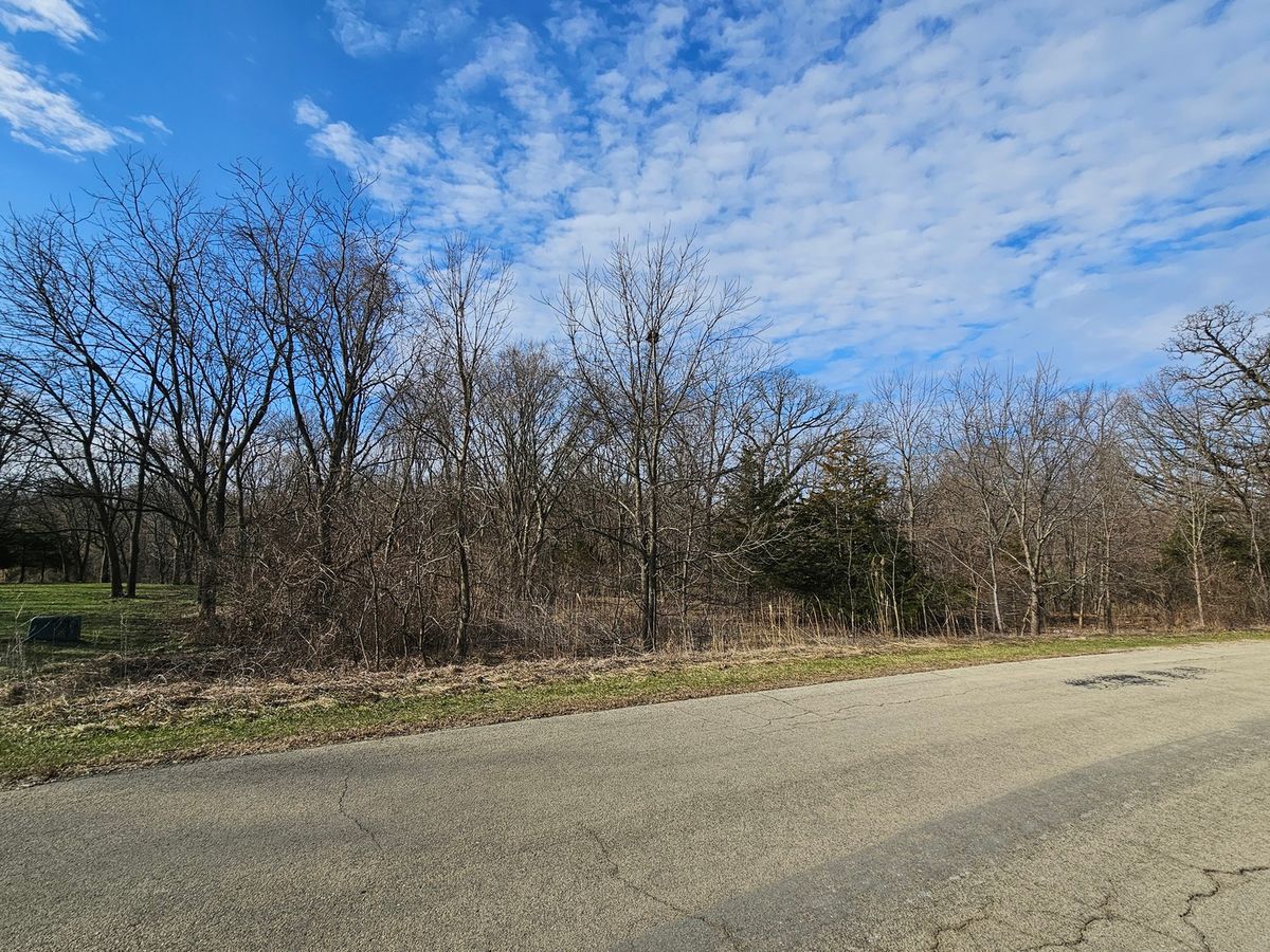 2616 N 3689th Road, Sheridan, IL 60551