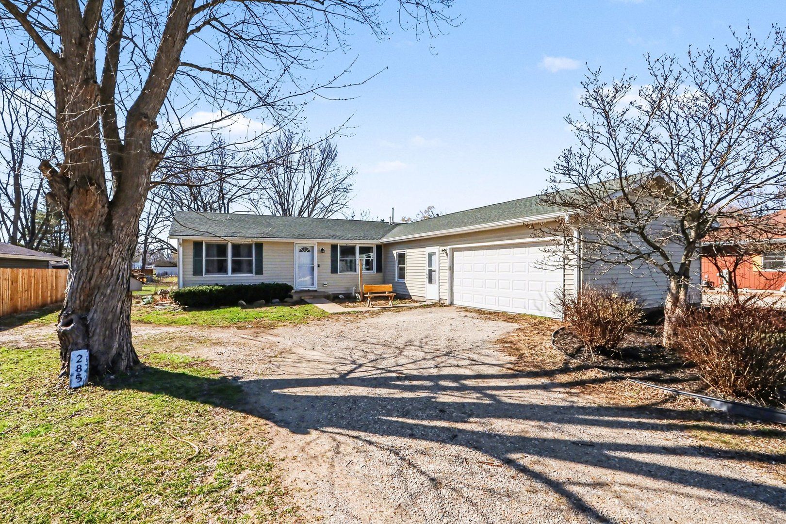 285 E 1st Street — Braidwood, IL 60408