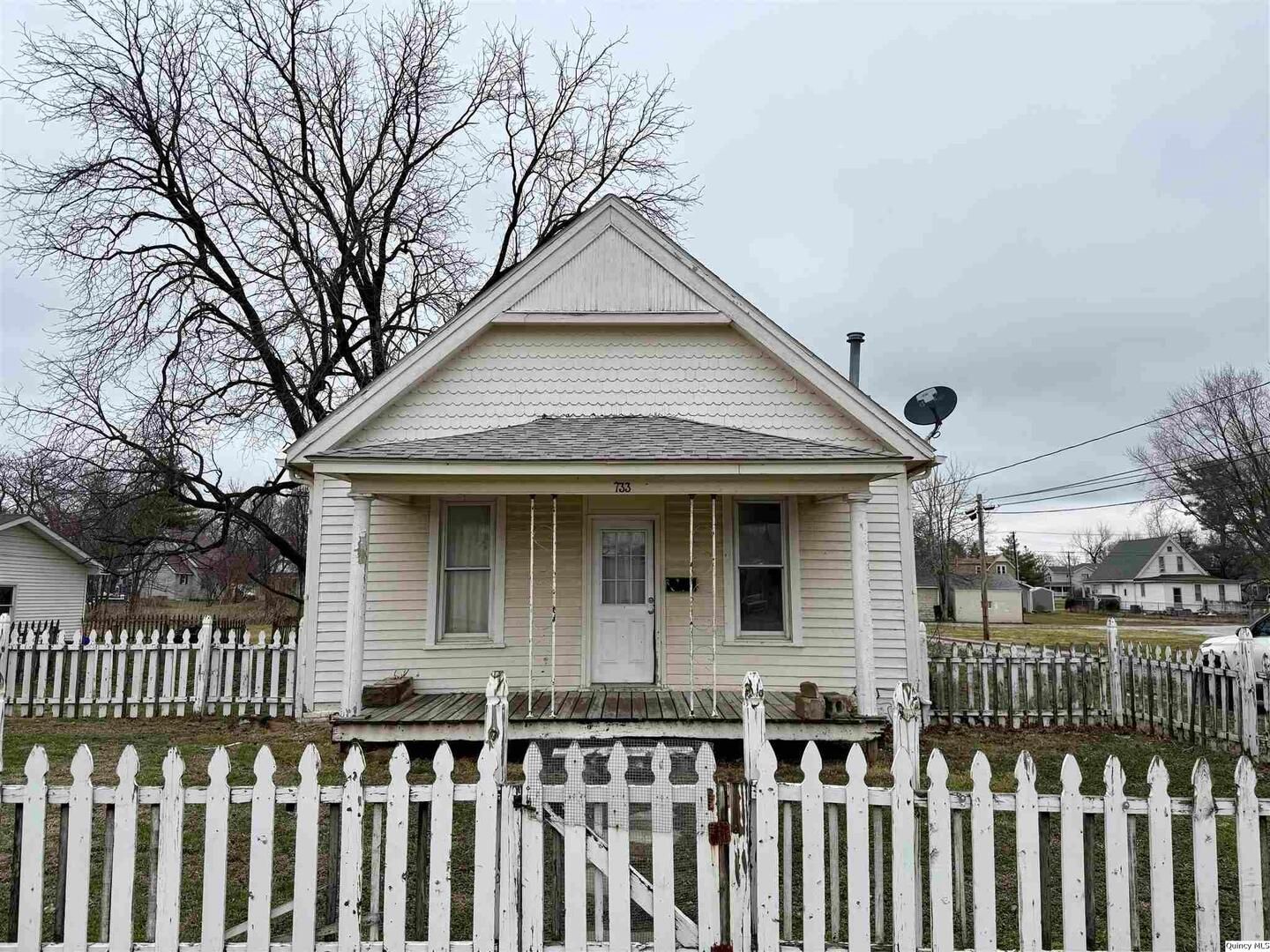 733 Buchanan — Carthage, IL 62321