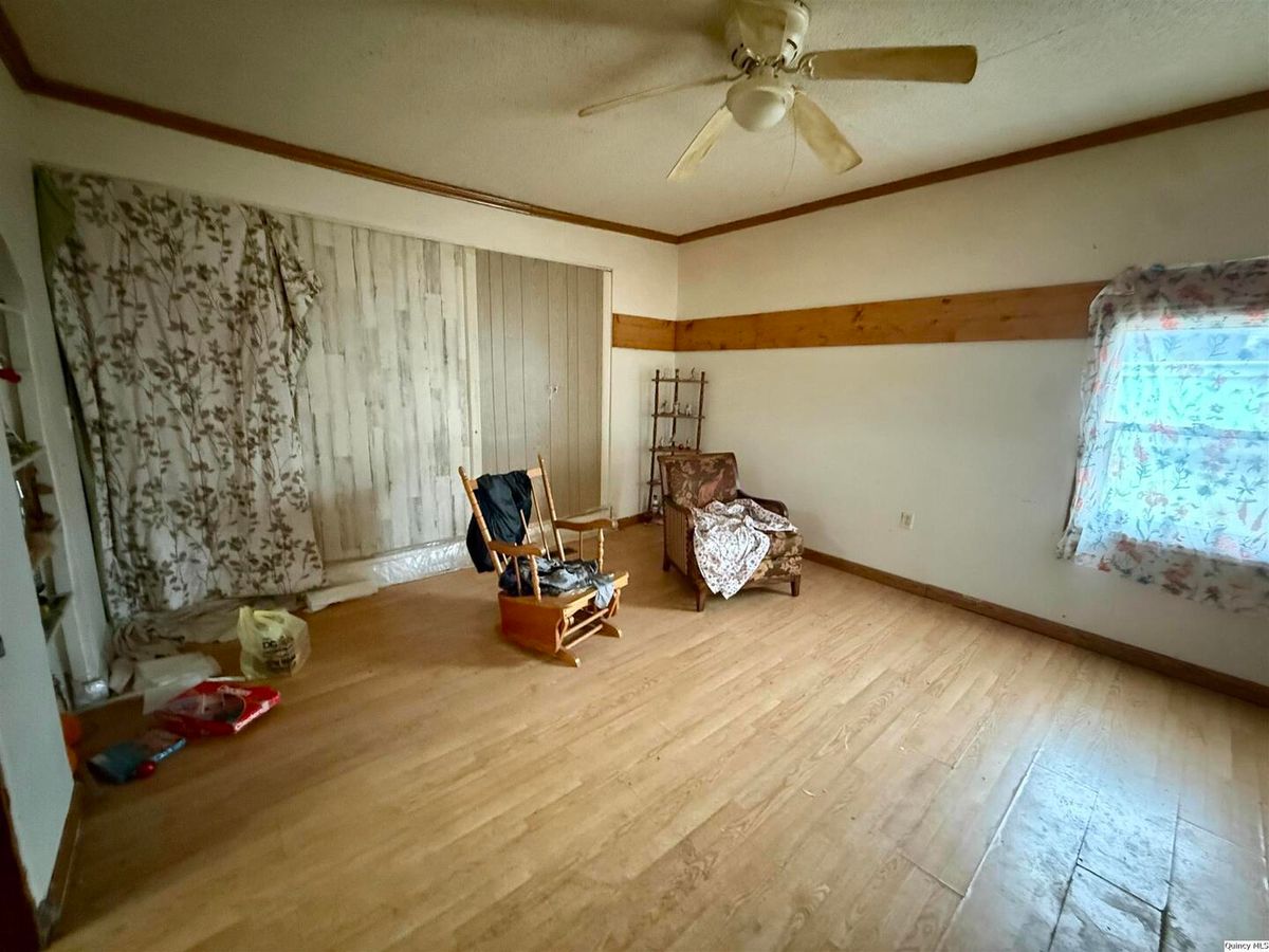 718 - 718 1/2 Buchanan, Carthage, IL 62321