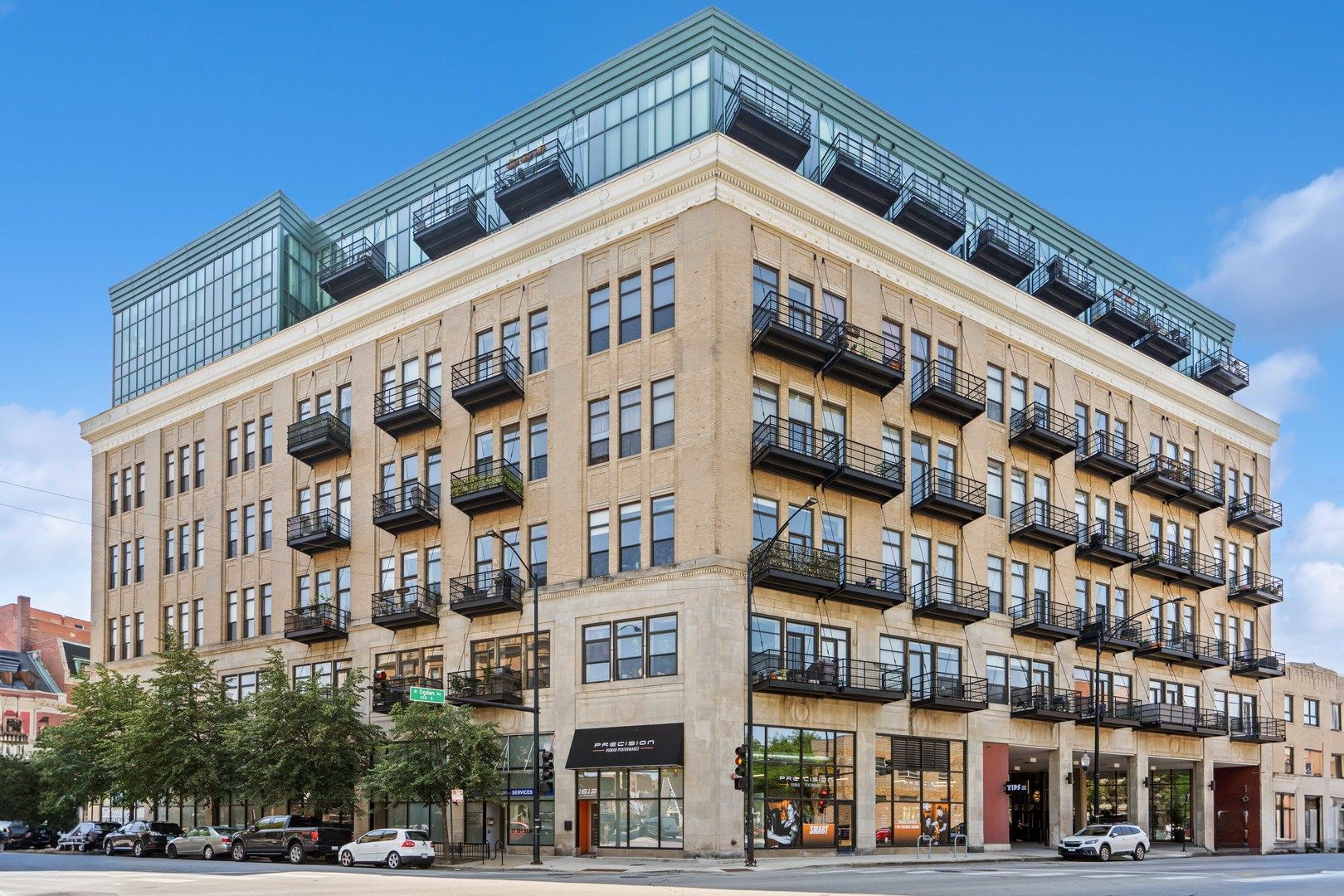 1645 W Ogden Avenue #438 — Chicago, IL 60612