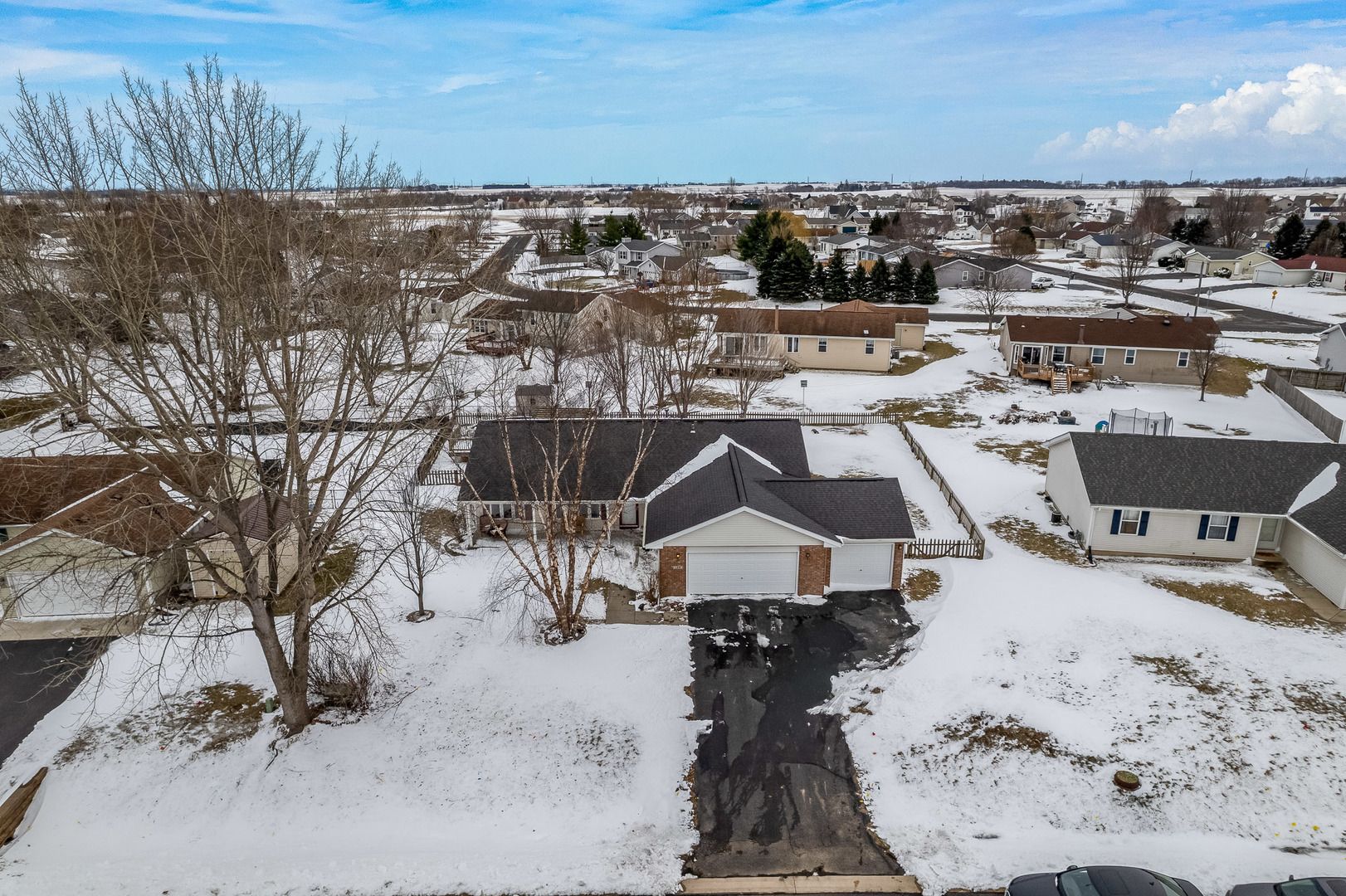 136 Harvest Glenn Drive — Davis Junction, IL 61020