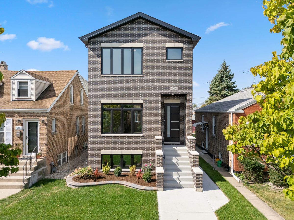 6016 MAYFIELD Avenue, Chicago, IL 60638