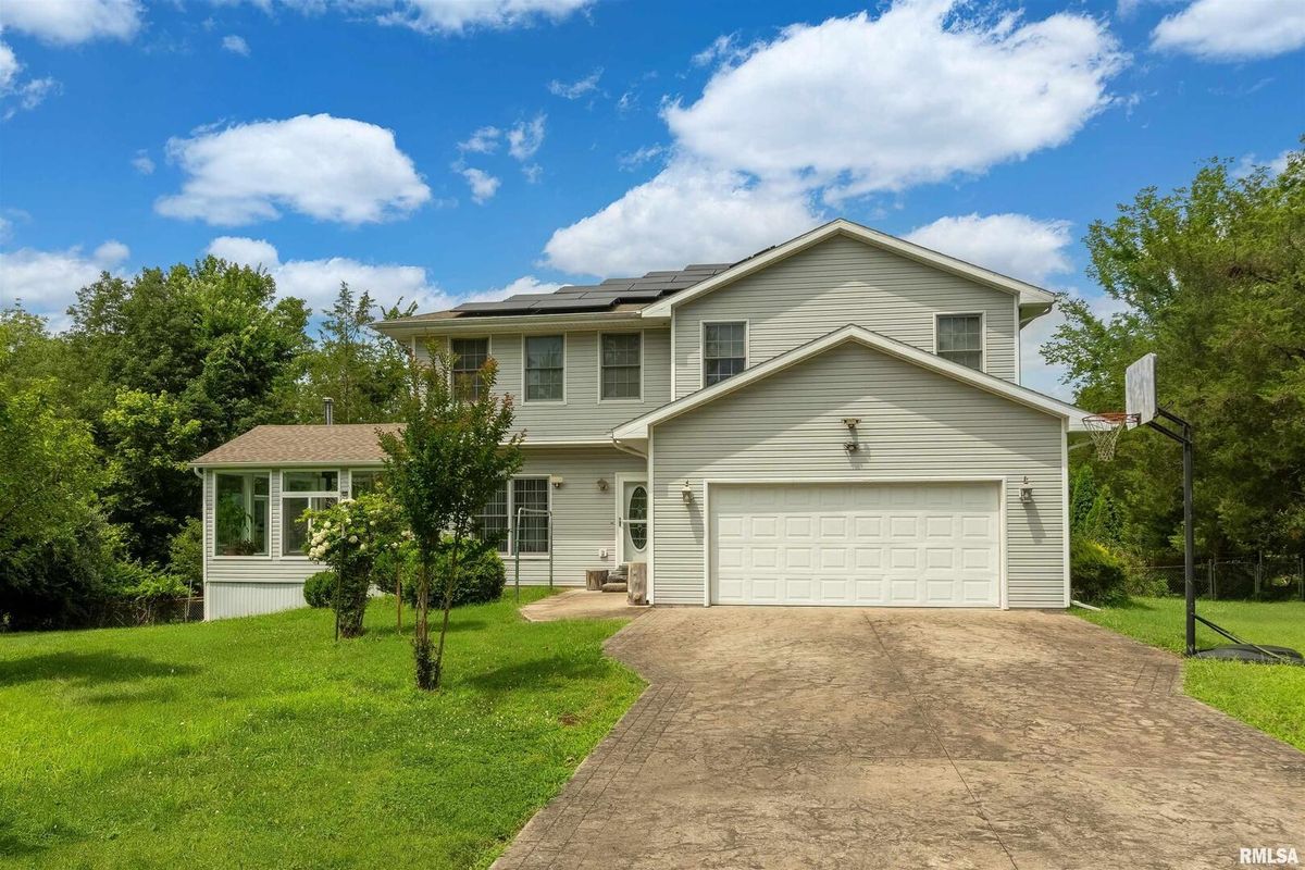 141 Pump Station Road, Makanda, IL 62958