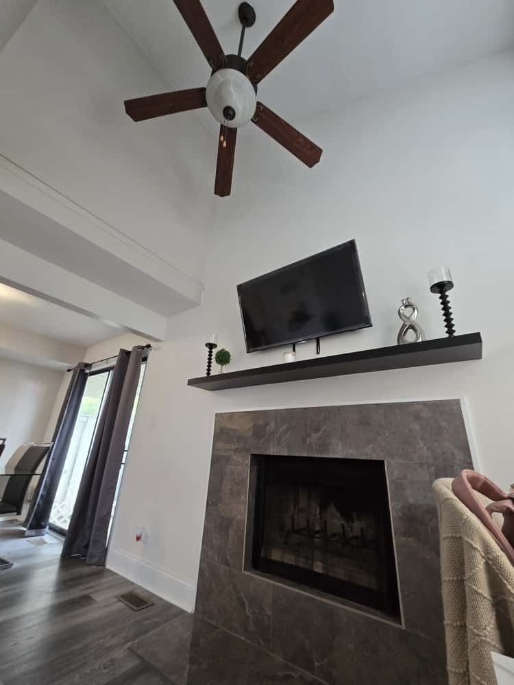 216 WHITEWOOD Drive, Streamwood, IL 60107