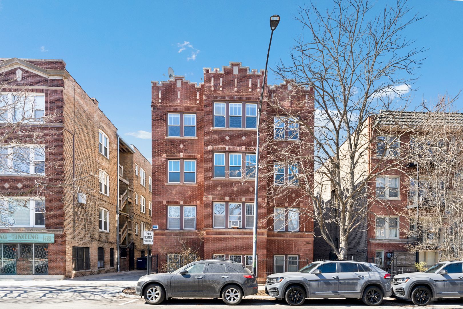 4414 N Ashland Avenue #3E — Chicago, IL 60640