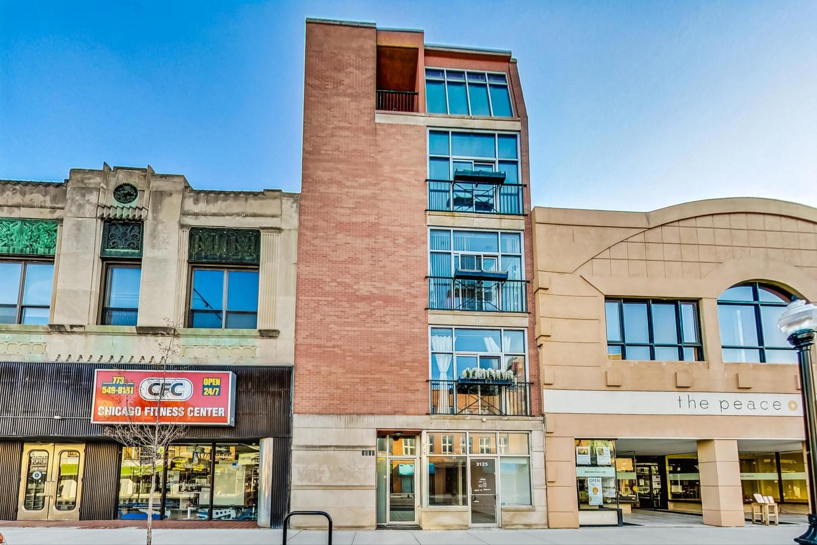 3125 N Lincoln Avenue #C — Chicago, IL 60657