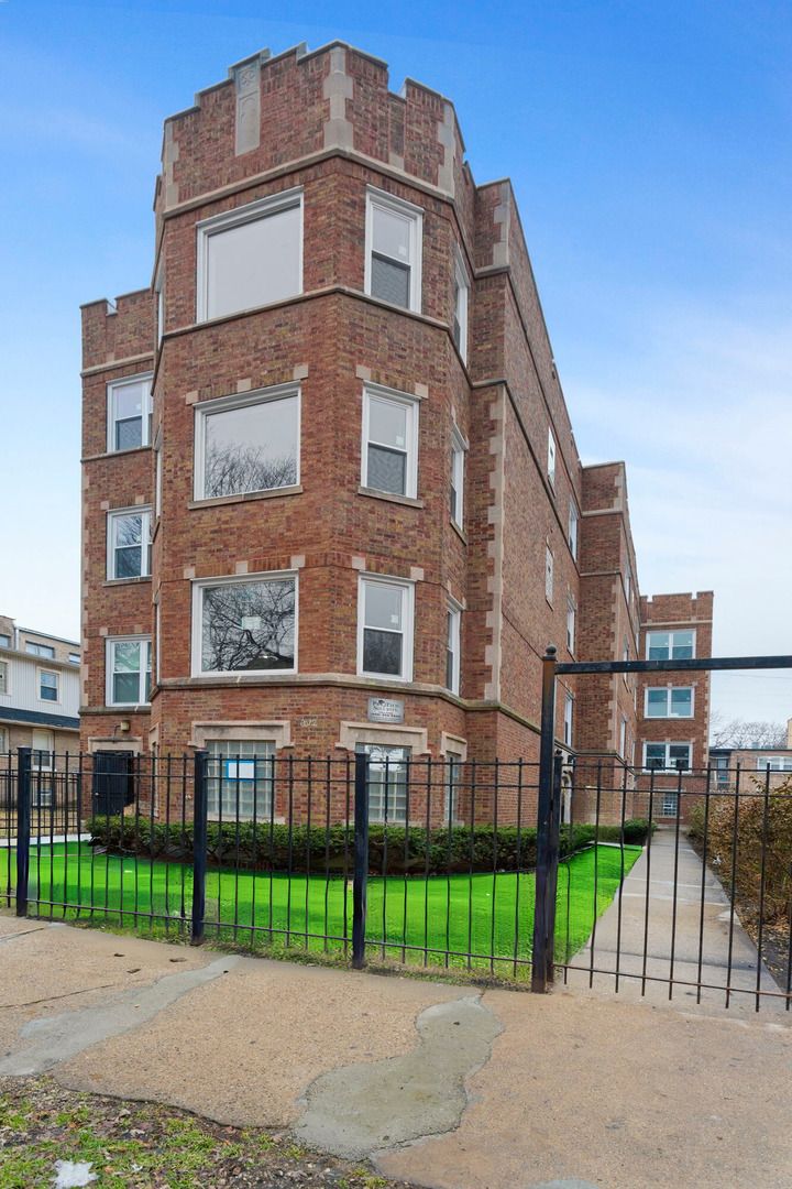 8022 S Ellis Avenue #1B — Chicago, IL 60619