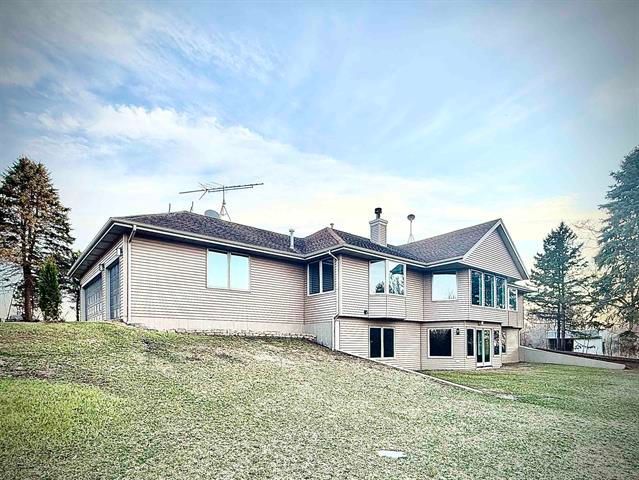 3640 Moffett Road, Rockton, IL 61072