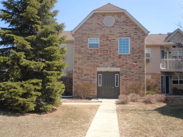 1435 Spring Brook Court, Round Lake Beach, IL 60073