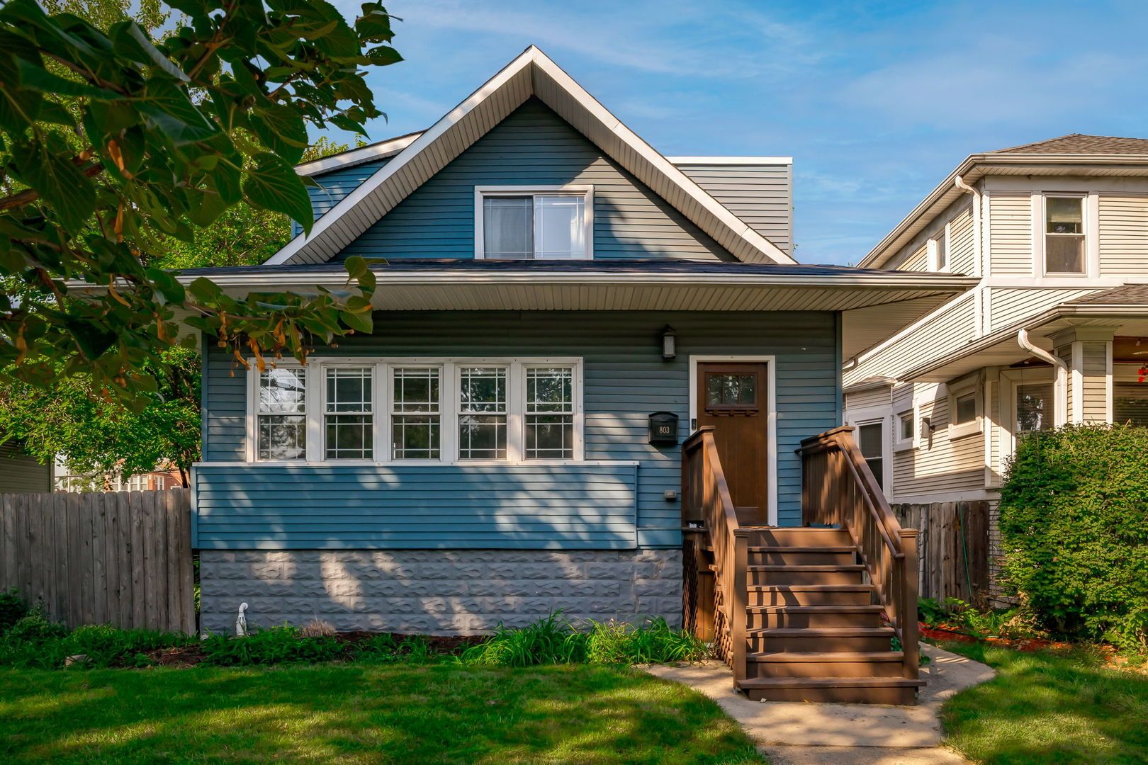 803 S Maple Avenue — Oak Park, IL 60304