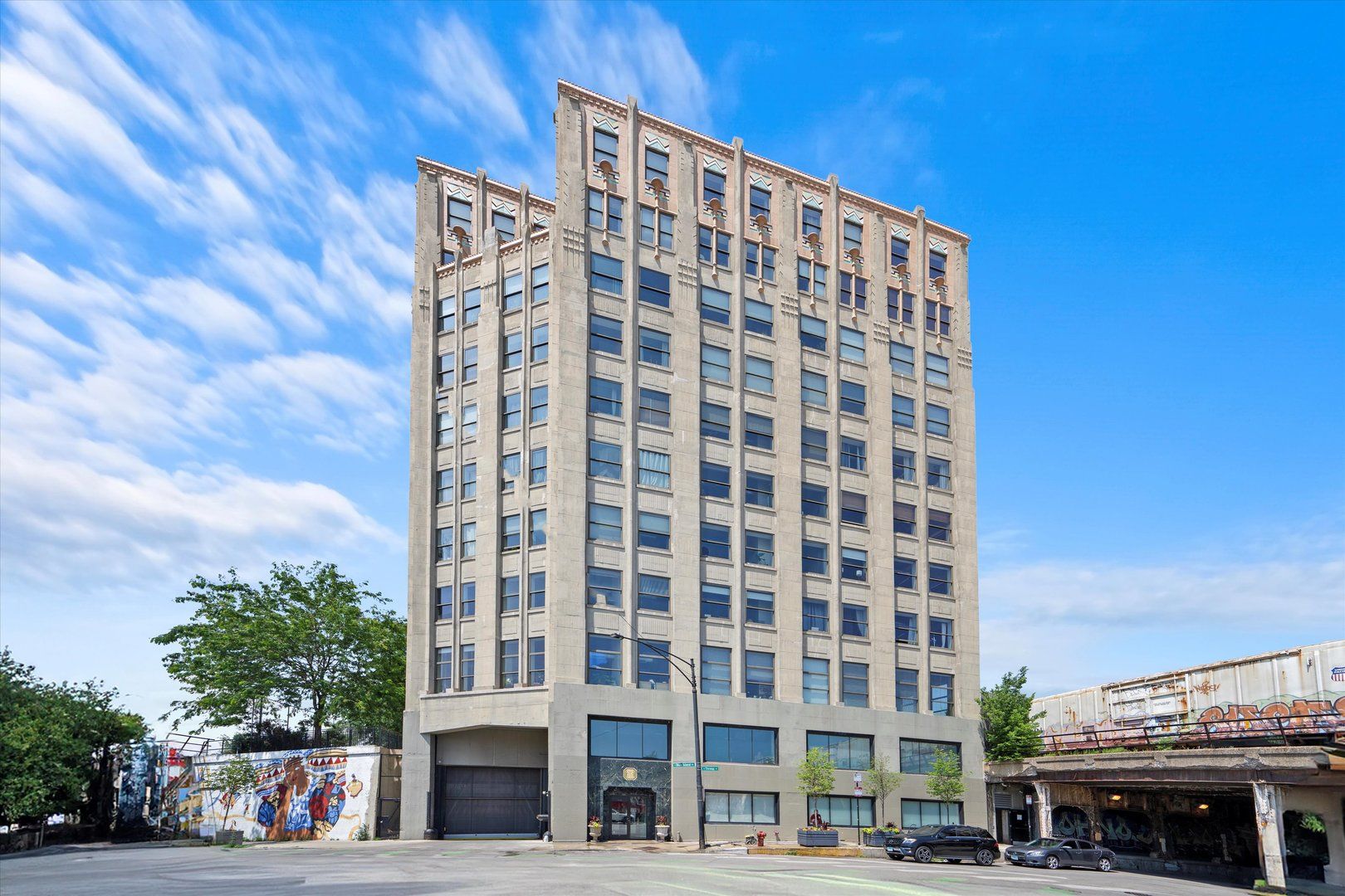 1550 S Blue Island Avenue #404 — Chicago, IL 60608