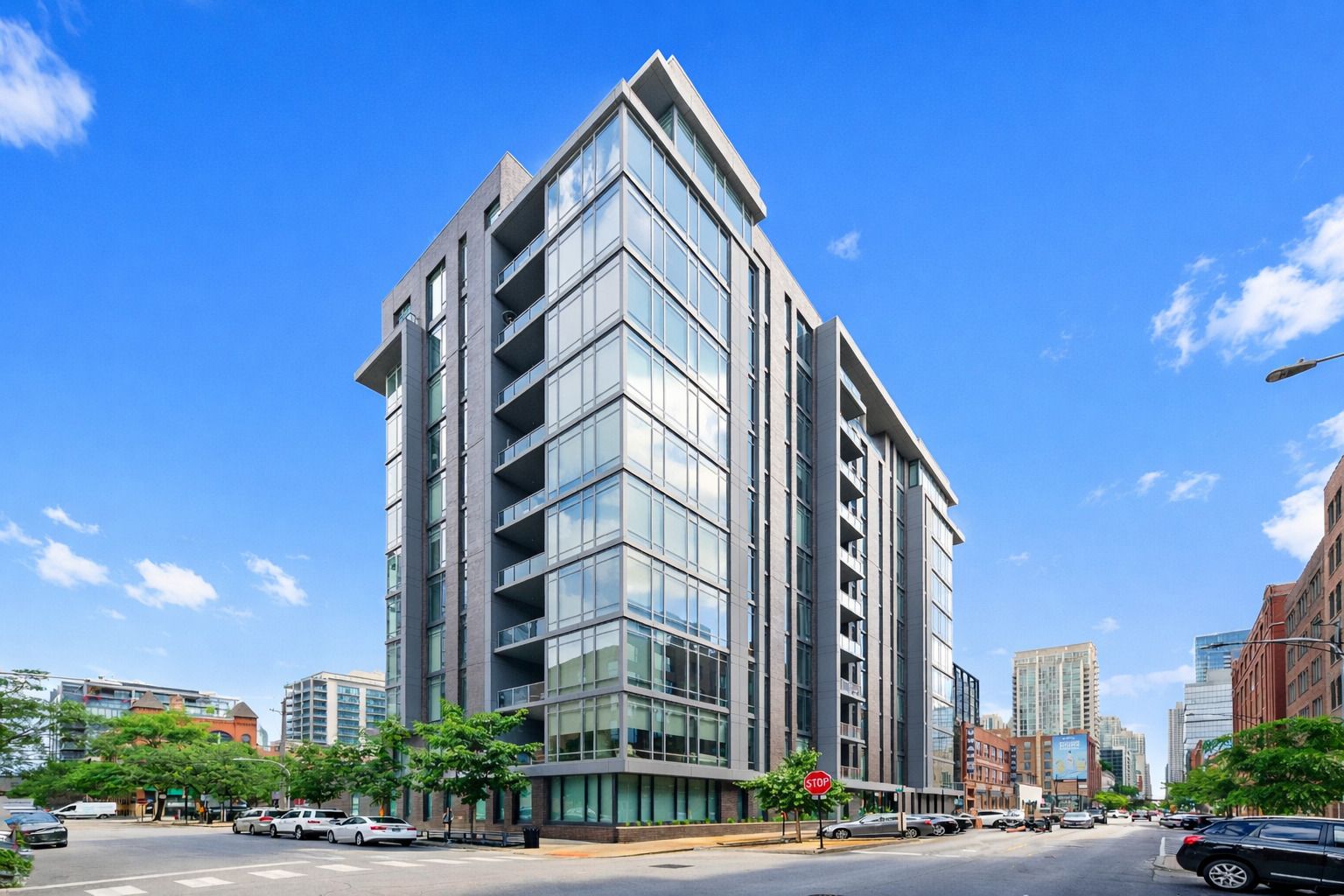 360 W Erie Street #5A — Chicago, IL 60654