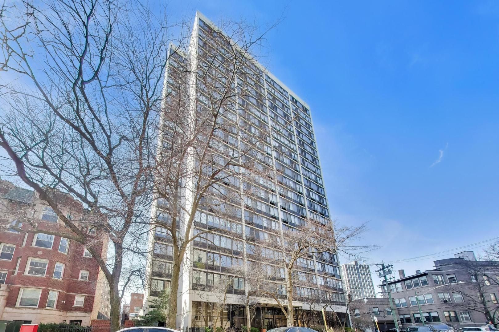 2754 N HAMPDEN Court #1203 — Chicago, IL 60614