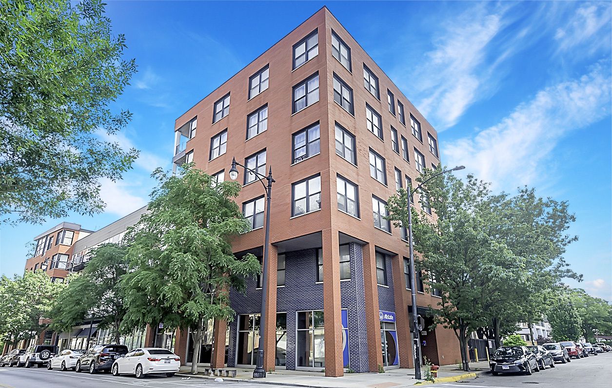 1621 S Halsted Street #405 — Chicago, IL 60608