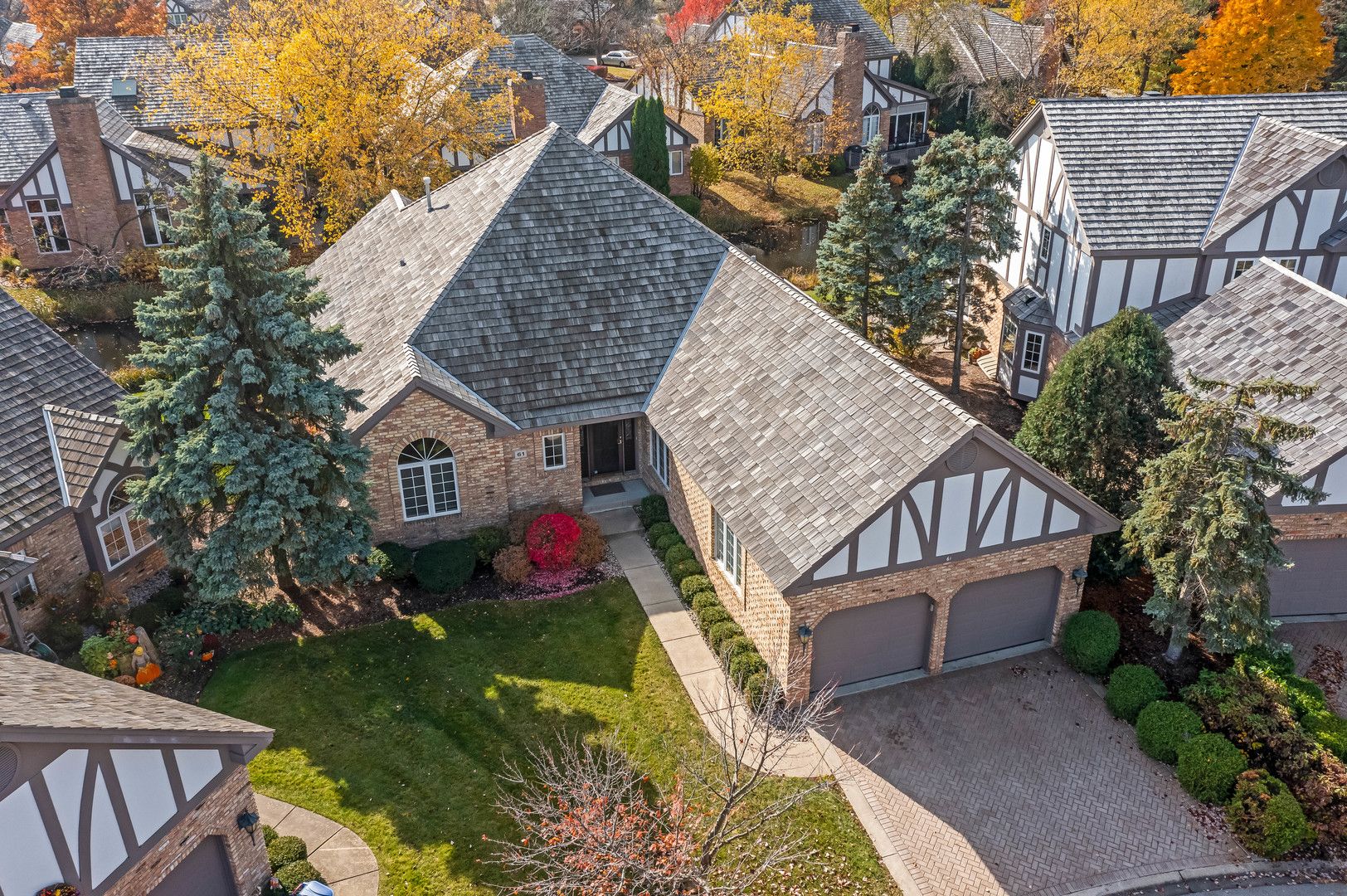 61 Berkshire Court — Burr Ridge, IL 60527