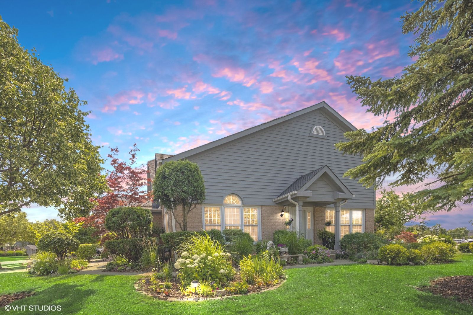 252 Lynwood Lane — Bloomingdale, IL 60108