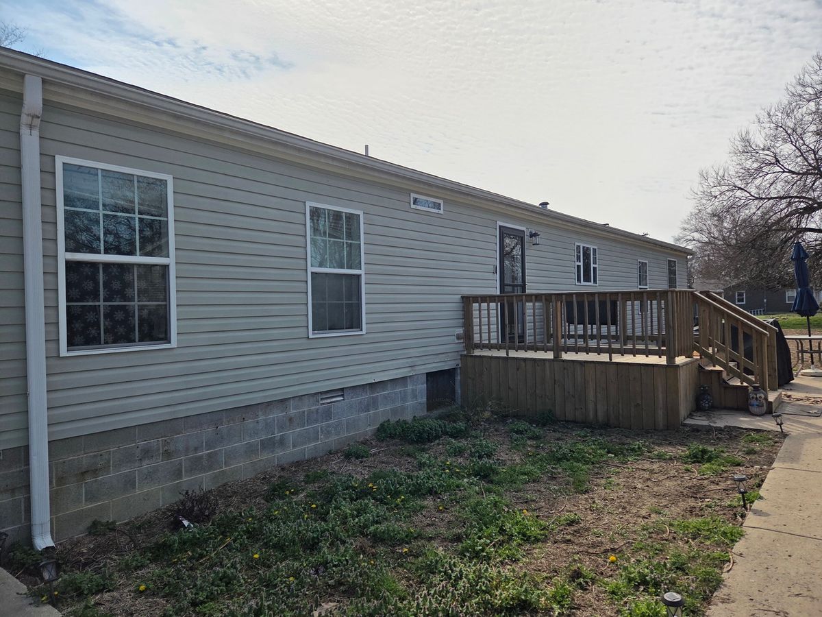 104 S Douglas Street, Mcleansboro, IL 62859