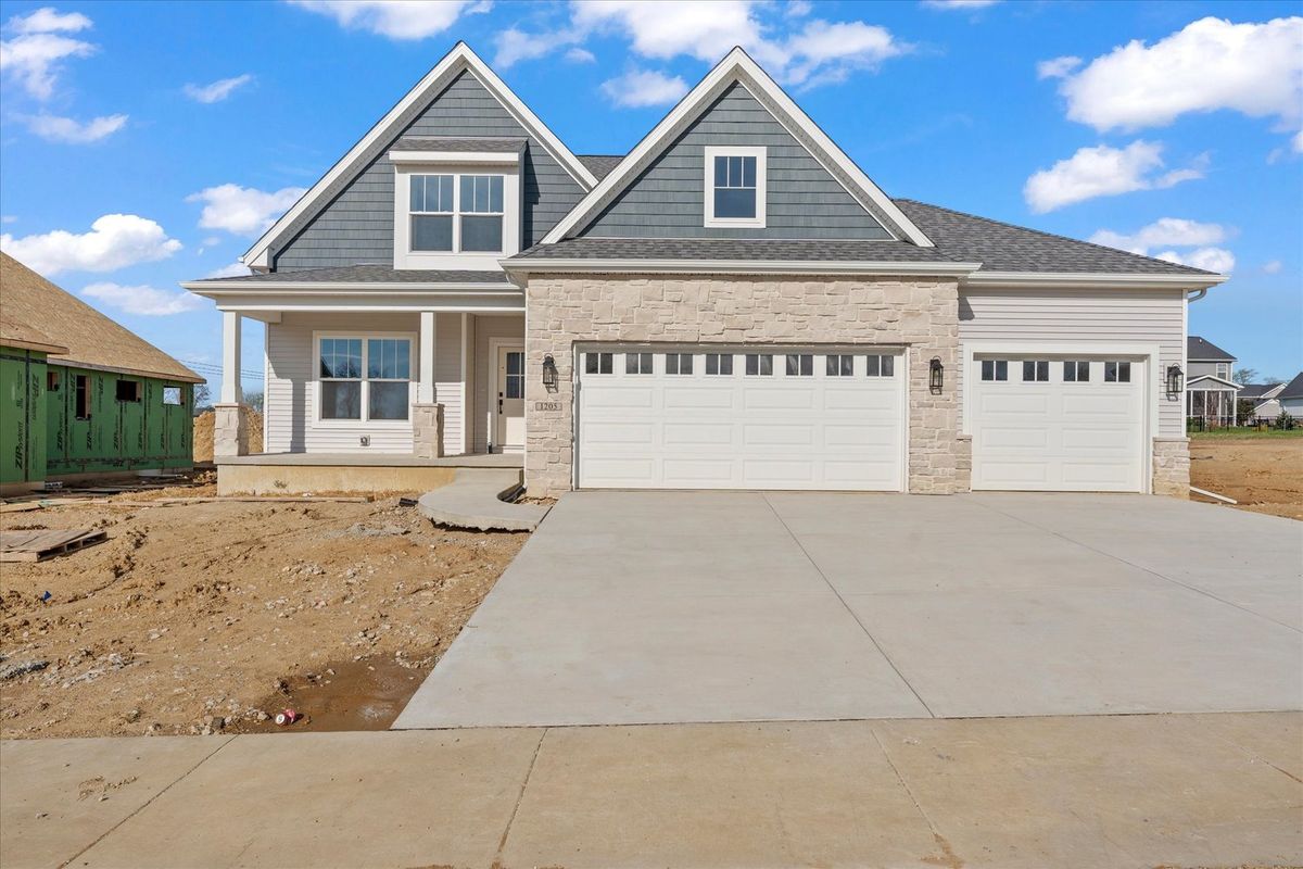 1205 Willowgrove Lane, Mahomet, IL 61853