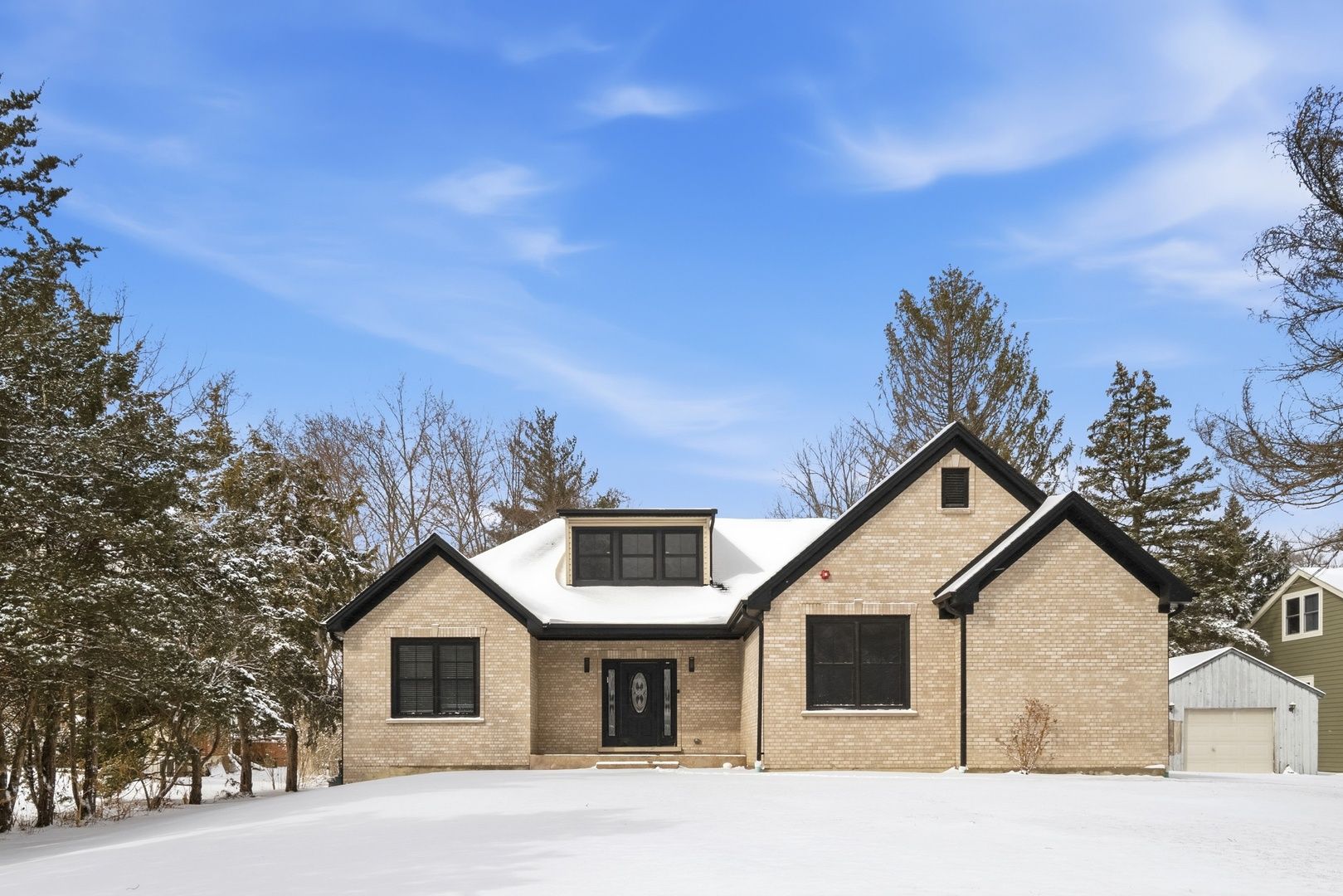 3026 Jackson Drive — Arlington Heights, IL 60004