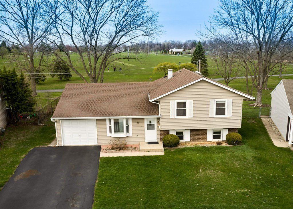 74 Joseph Lane — Glendale Heights, IL 60139