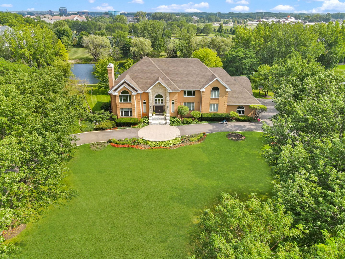 5 S Meadow Court — South Barrington, IL 60010