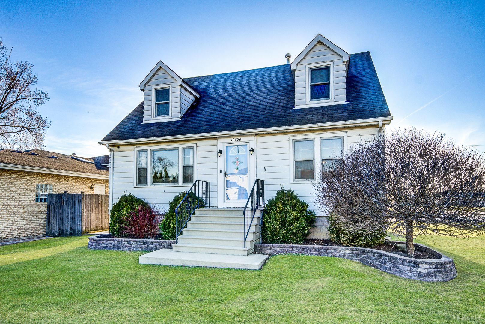 10500 S 80th Court — Palos Hills, IL 60465