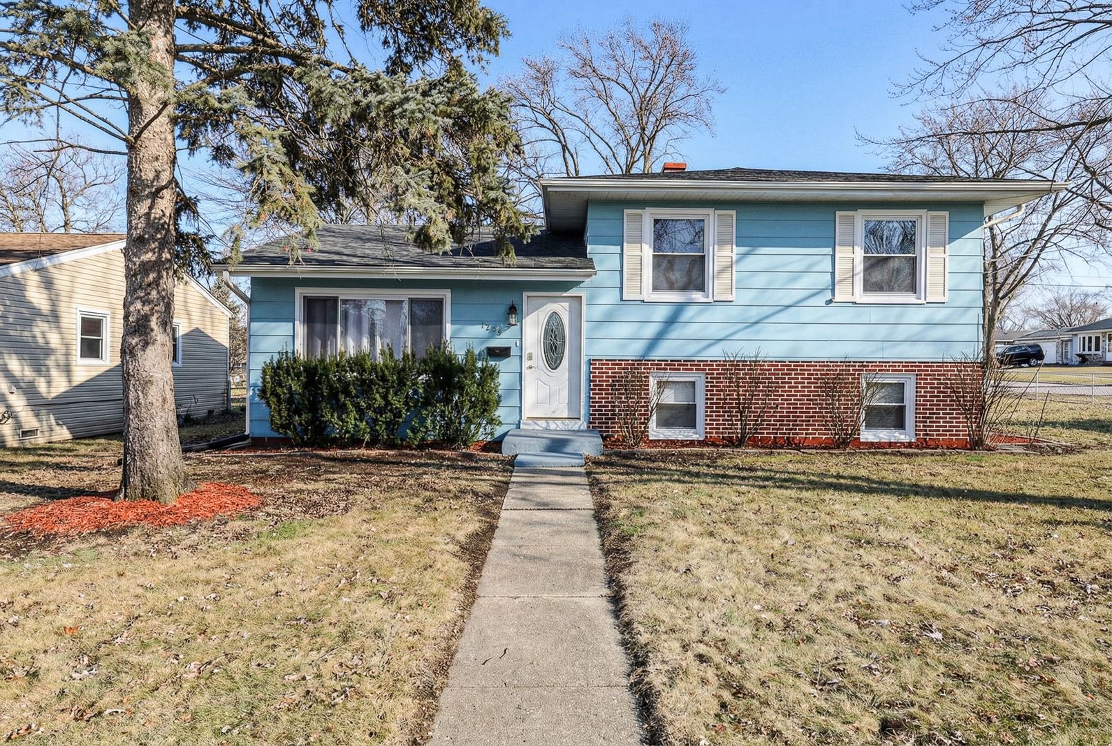 1777 Linden Avenue — Hanover Park, IL 60133