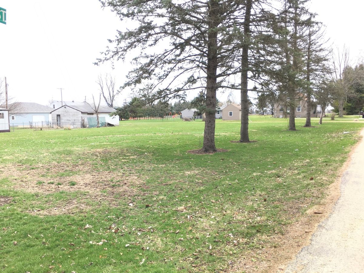 216 Main Street, Kings, IL 61068