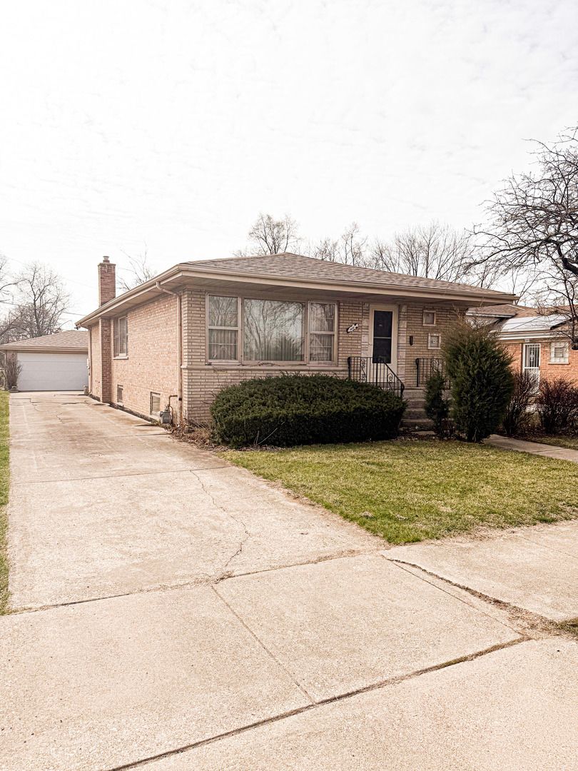 1025 Blouin Drive, Dolton, IL 60419
