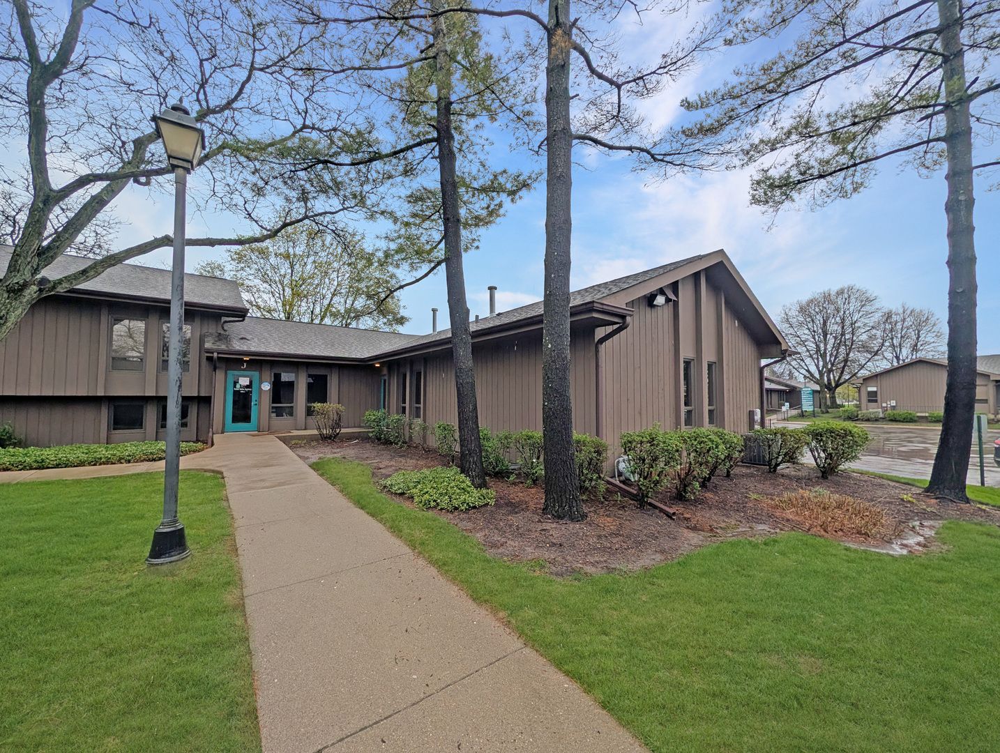 4302 Unit J/H West Crystal Lake Road — McHenry, IL 60050