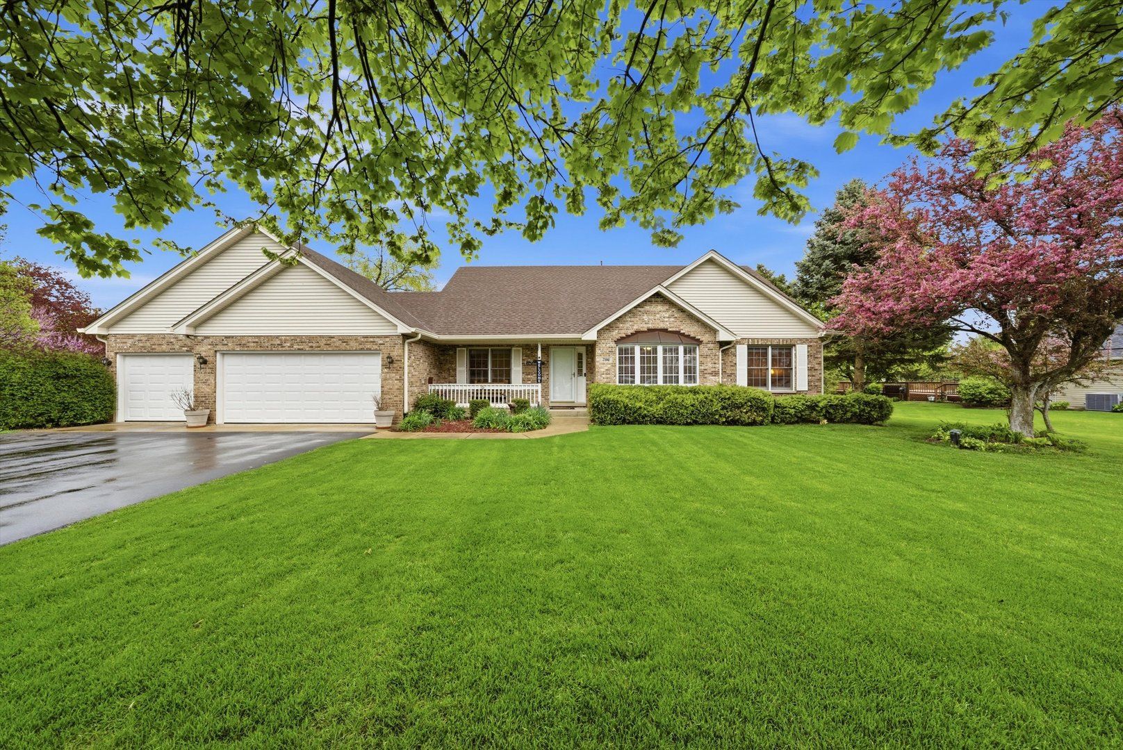 706 Silver Glen Road — McHenry, IL 60050