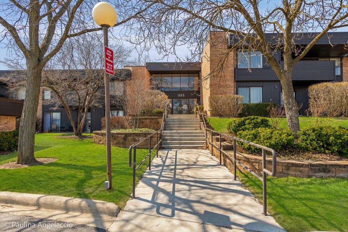 1265 N STERLING Avenue #115 — Palatine, IL 60067
