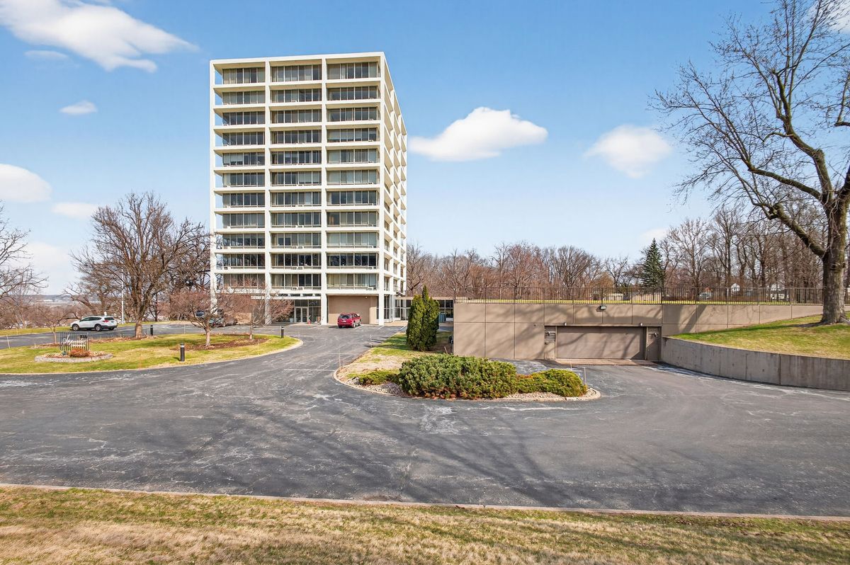 1337 21st Avenue, Rock Island, IL 61201