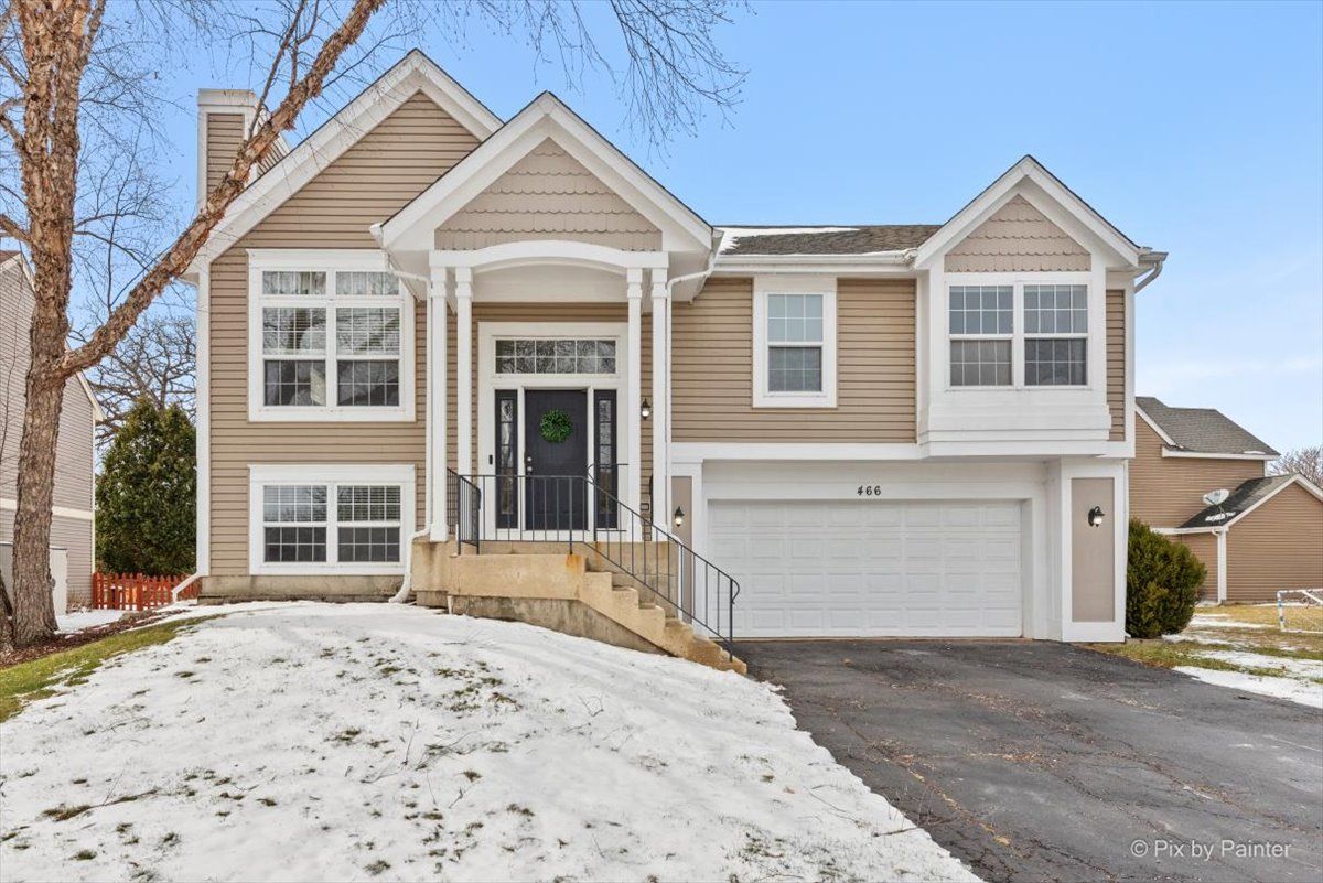 466 VALLEY FORGE Avenue — South Elgin, IL 60177