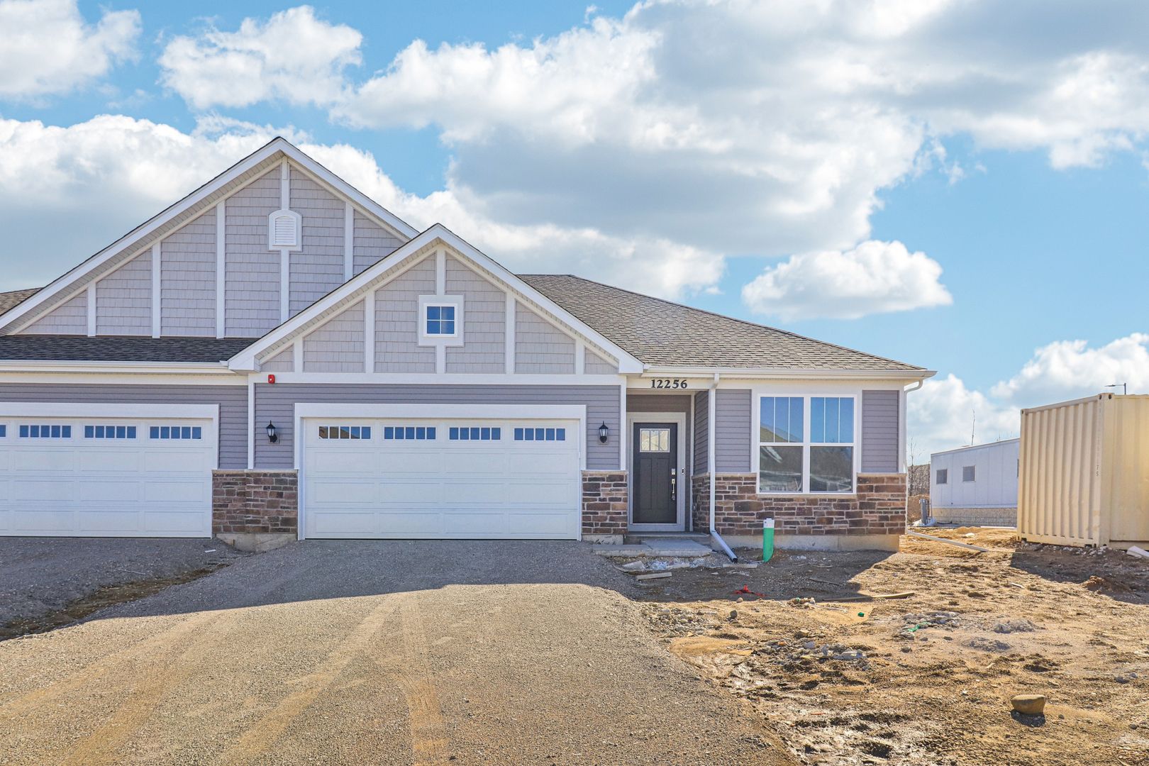 12256 Barcroft Circle S — Huntley, IL 60142