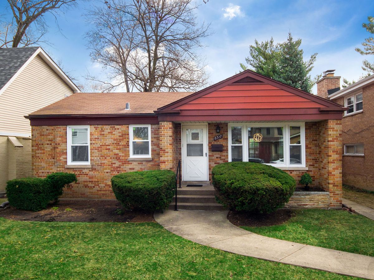 8727 Hamlin Avenue, Skokie, IL 60076