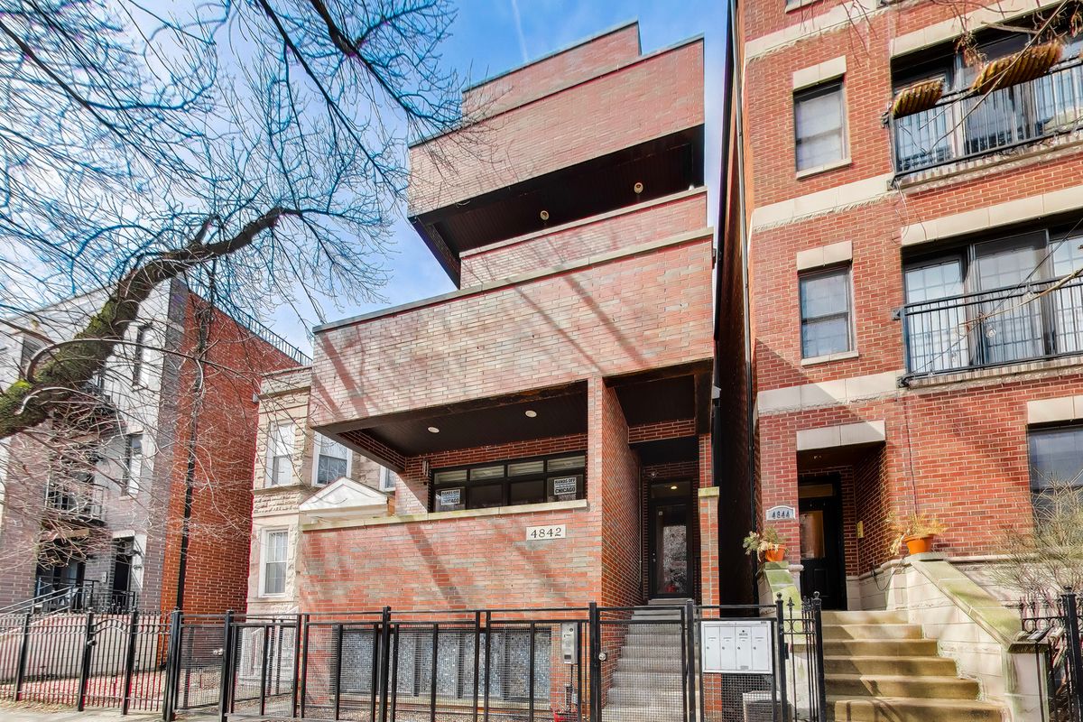 4842 Damen Avenue, Chicago, IL 60625