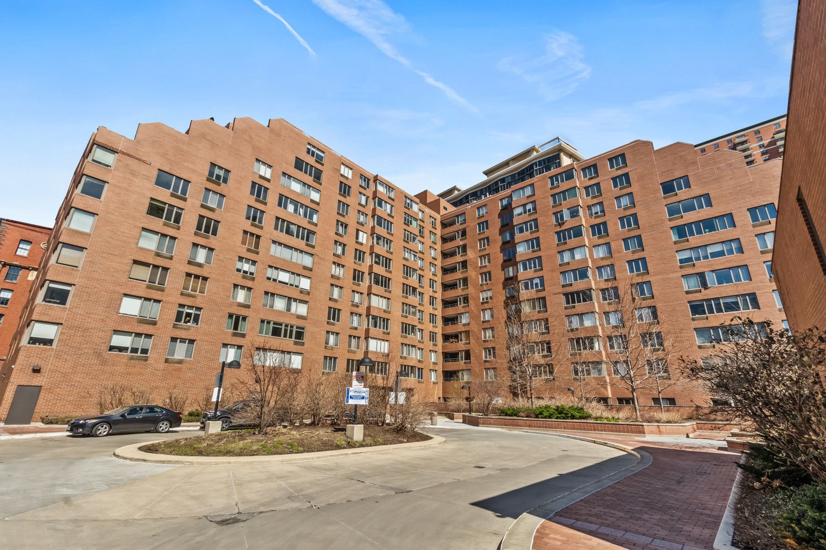 801 S PLYMOUTH Court #504 — Chicago, IL 60605