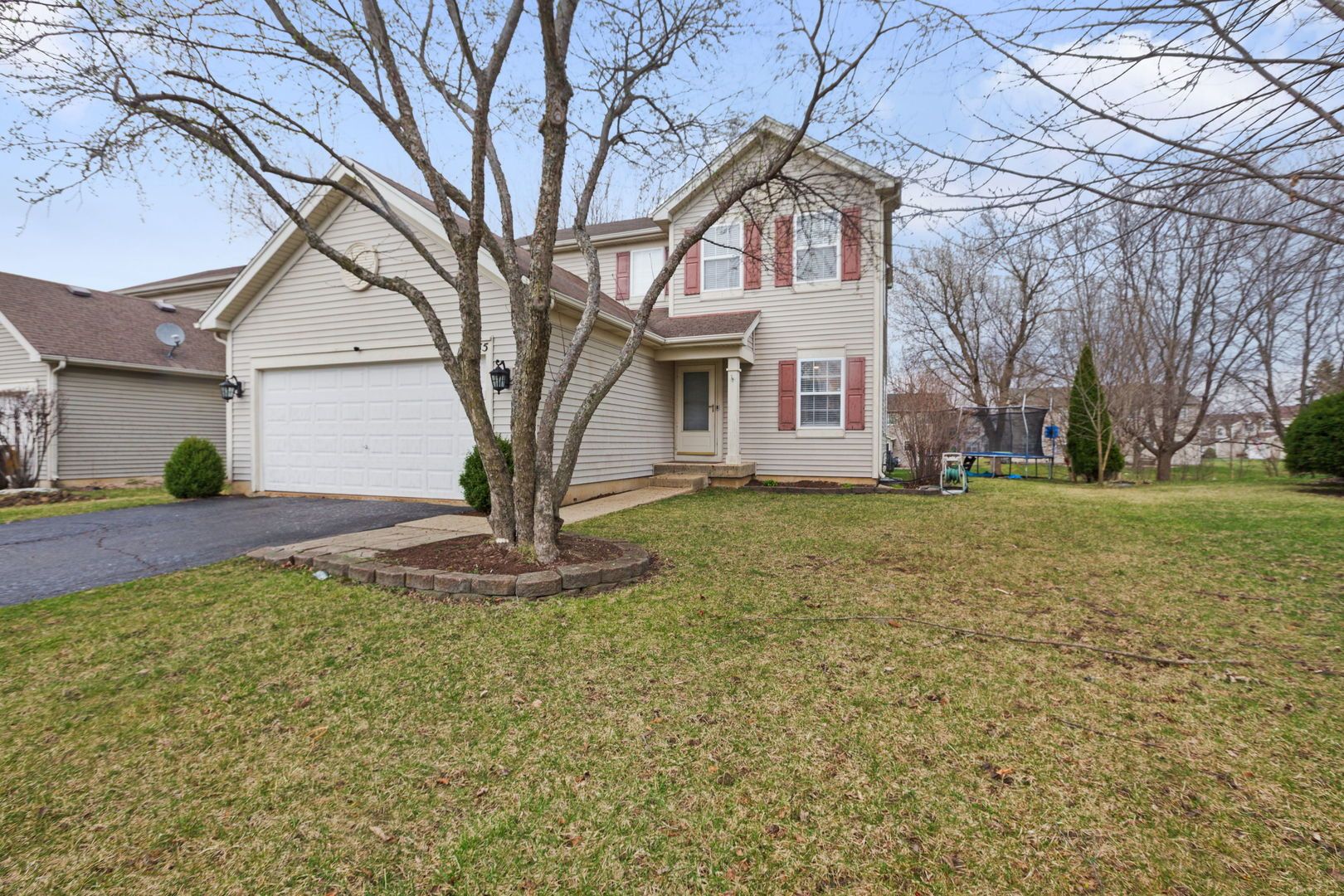 75 Woodland Park Circle — Gilberts, IL 60136