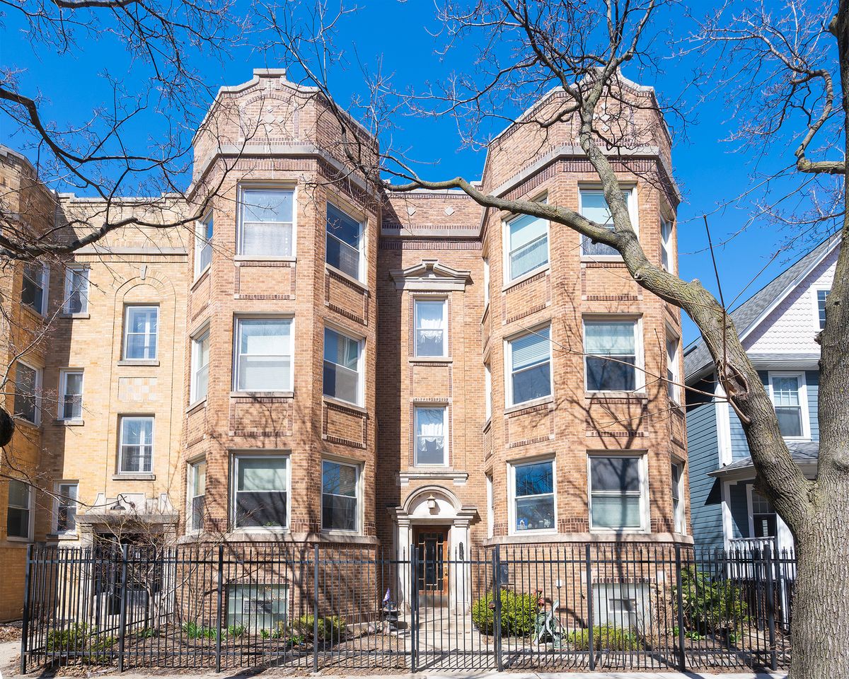 2176 GIDDINGS Street, Chicago, IL 60625
