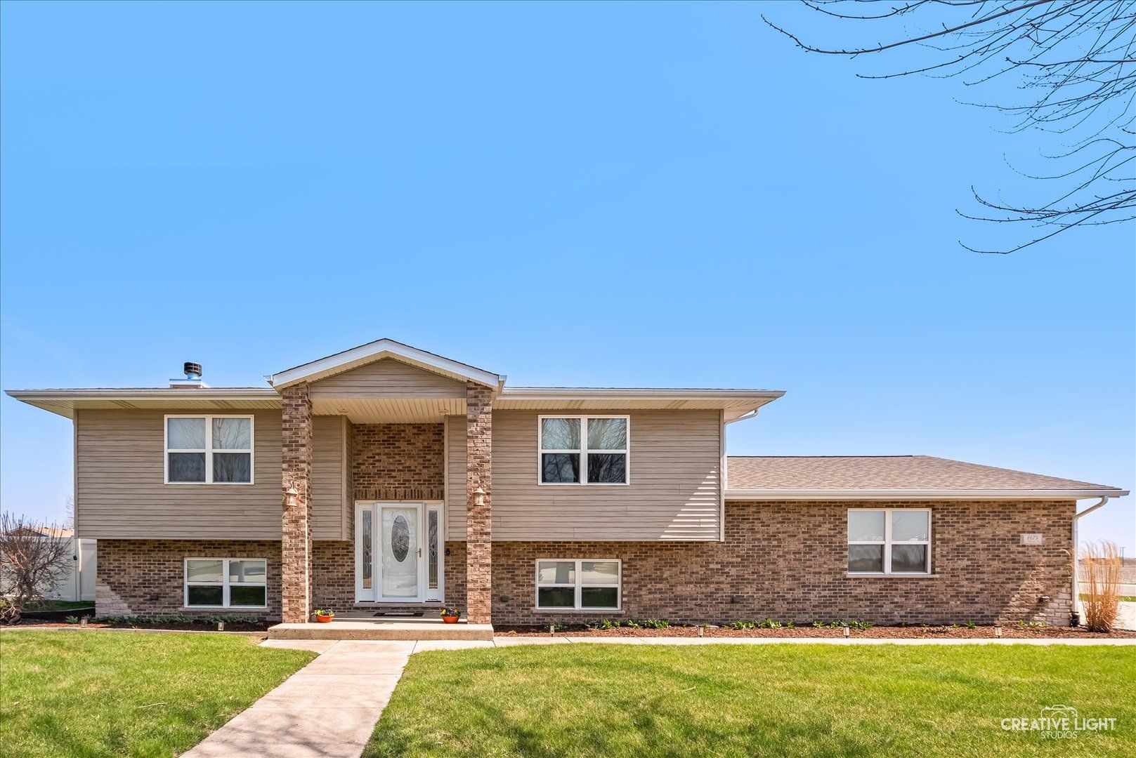 1075 S Illinois Street — Coal City, IL 60416