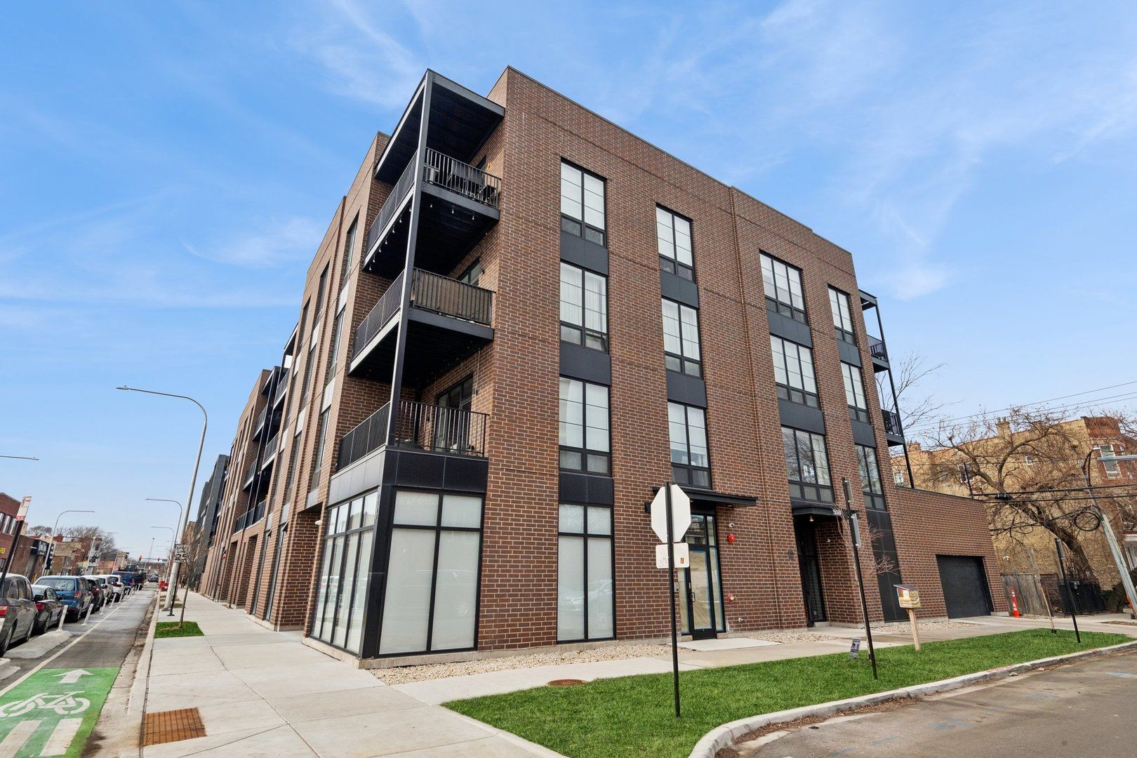 504 N Leavitt Street #406 — Chicago, IL 60612