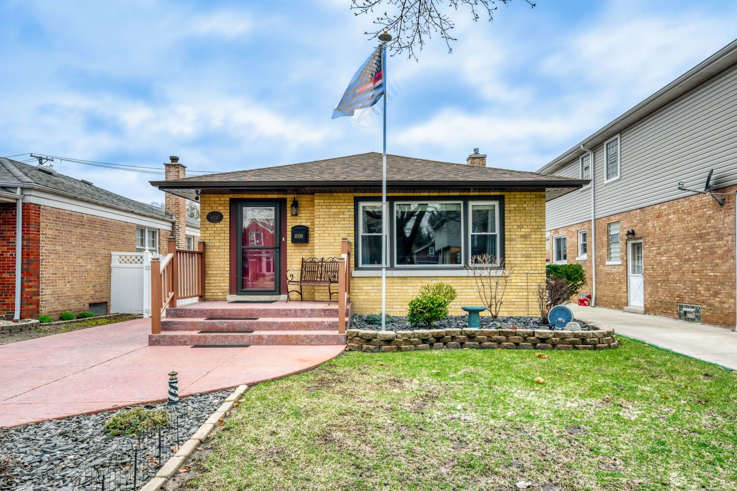 10720 S Drake Avenue — Chicago, IL 60655