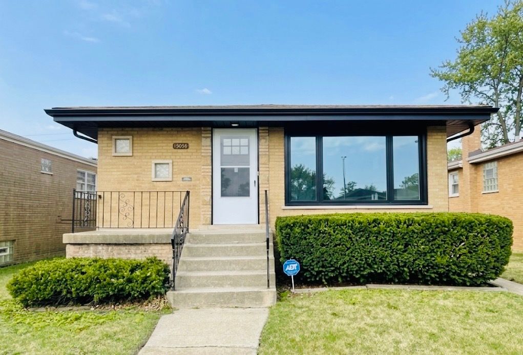 15056 Wabash Avenue — South Holland, IL 60473